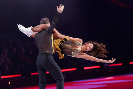 Eis-Revue 'Holiday on Ice - Supernova' in Köln