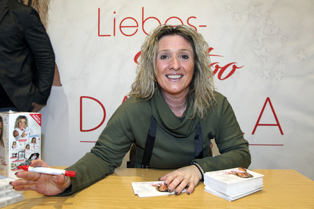 CD-Präsentation von Daniela Alfinito in Görltz