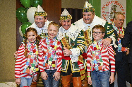 Einzug des Kölner Dreigestirns in die Hofburg in Köln