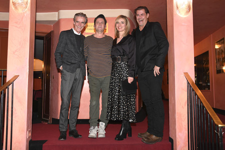 Theaterpremiere 'Trennung frei Haus' in München