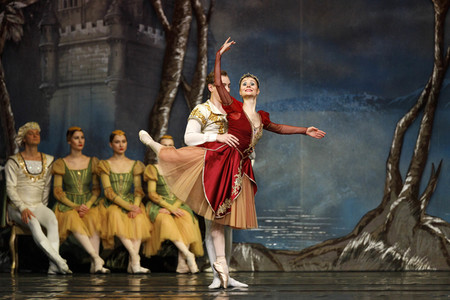 Das Russische Nationalballett mit 'Schwanensee' in Köln