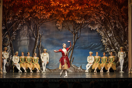 Das Russische Nationalballett mit 'Schwanensee' in Köln