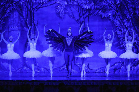 Das Russische Nationalballett mit 'Schwanensee' in Köln