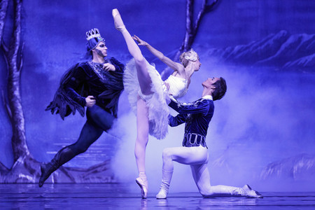 Das Russische Nationalballett mit 'Schwanensee' in Köln