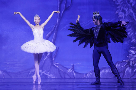 Das Russische Nationalballett mit 'Schwanensee' in Köln