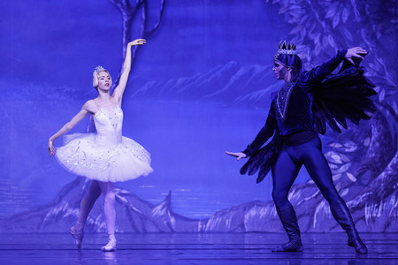 Das Russische Nationalballett mit 'Schwanensee' in Köln