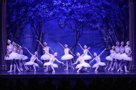 Das Russische Nationalballett mit 'Schwanensee' in Köln