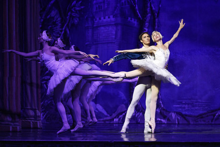 Das Russische Nationalballett mit 'Schwanensee' in Köln