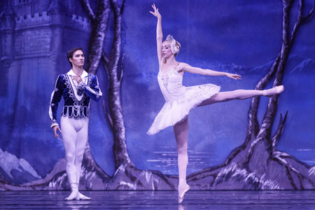 Das Russische Nationalballett mit 'Schwanensee' in Köln