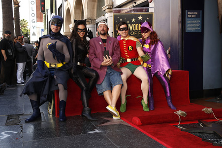 Burt Ward erhält einen Stern auf dem Hollywood Walk of Fame in Los Angeles