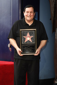 Burt Ward erhält einen Stern auf dem Hollywood Walk of Fame in Los Angeles