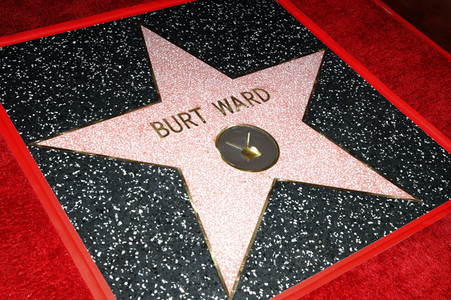 Burt Ward erhält einen Stern auf dem Hollywood Walk of Fame in Los Angeles