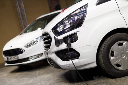 Übergabe der Ford Karnevalsfahrzeuge an das Kölner Karneval Dreigestirn in Köln