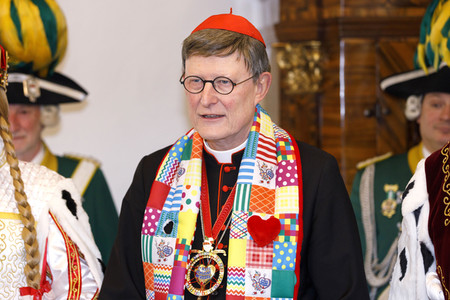 Kardinal Woelki begrüsst das Kölner Karneval Dreigestirn in Köln