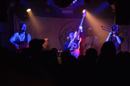 Konzert von Walking on Rivers in Hannover