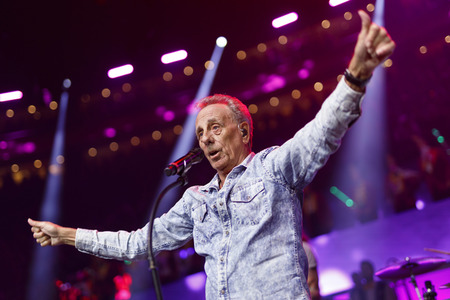 Kostümsitzung 'Lachende Kölnarena 2020' in Köln