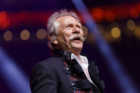 Kostümsitzung 'Lachende Kölnarena 2020' in Köln