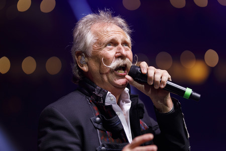 Kostümsitzung 'Lachende Kölnarena 2020' in Köln