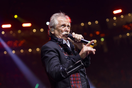 Kostümsitzung 'Lachende Kölnarena 2020' in Köln