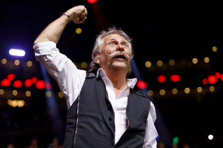 Kostümsitzung 'Lachende Kölnarena 2020' in Köln