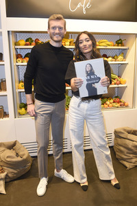 Buchpräsentation 'Dear Mama' von Anna Schürrle in Berlin