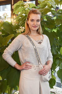 Buchpräsentation 'Dear Mama' von Anna Schürrle in Berlin