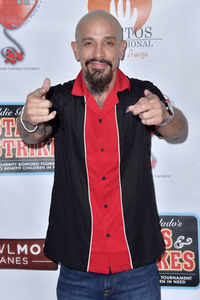 Stars & Strikes Celebrity Bowling Turnier 2020 in Anaheim