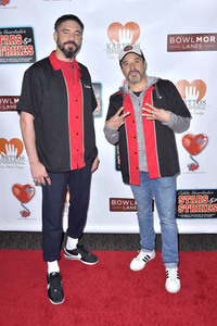Stars & Strikes Celebrity Bowling Turnier 2020 in Anaheim