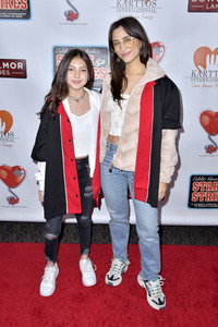 Stars & Strikes Celebrity Bowling Turnier 2020 in Anaheim