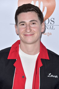 Stars & Strikes Celebrity Bowling Turnier 2020 in Anaheim