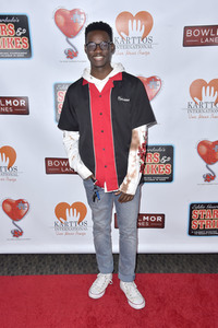 Stars & Strikes Celebrity Bowling Turnier 2020 in Anaheim