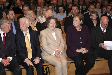 Festveranstaltung '30 Jahre Friedliche Revolution und Neugründung des Freistaates Sachsen - 90 Jahre Kurt Biedenkopf' in Dresden