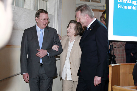 Festveranstaltung '30 Jahre Friedliche Revolution und Neugründung des Freistaates Sachsen - 90 Jahre Kurt Biedenkopf' in Dresden