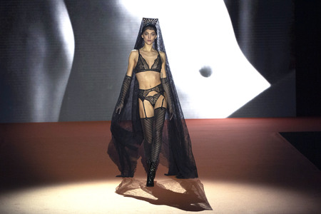 Andres Sarda Fashion Show auf der Mercedes-Benz Fashion Week Madrid Autumn/Winter 2020