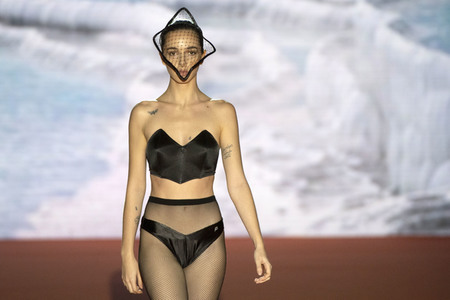 Andres Sarda Fashion Show auf der Mercedes-Benz Fashion Week Madrid Autumn/Winter 2020