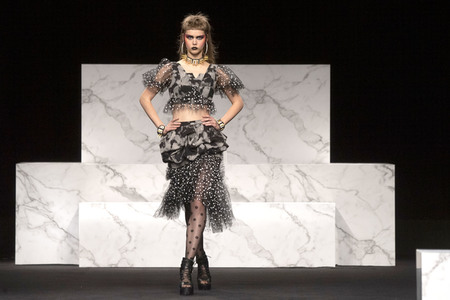 Ana Locking Fashion Show auf der Mercedes-Benz Fashion Week Madrid Autumn/Winter 2020