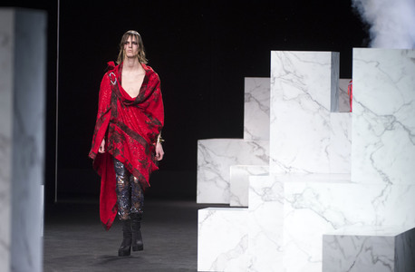 Ana Locking Fashion Show auf der Mercedes-Benz Fashion Week Madrid Autumn/Winter 2020