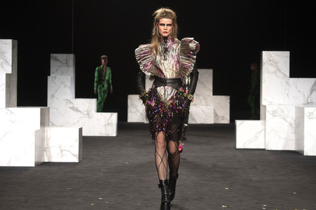 Ana Locking Fashion Show auf der Mercedes-Benz Fashion Week Madrid Autumn/Winter 2020