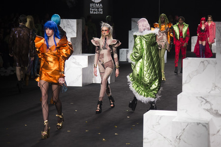 Ana Locking Fashion Show auf der Mercedes-Benz Fashion Week Madrid Autumn/Winter 2020