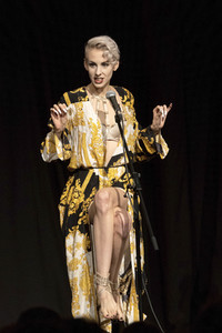 Auftritt von Lisa Eckhart in Osnabrück