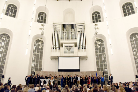 Staffel 2 Premiere 'Bad Banks' in Frankfurt