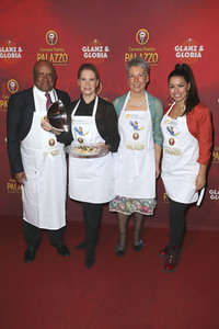 Dinner-Show 'Cornelia Polettos Palazzo' in Hamburg