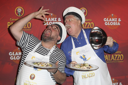 Dinner-Show 'Cornelia Polettos Palazzo' in Hamburg