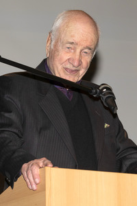 Vernissage zur Ausstellung 'Vom Flug der Freiheit' von Armin Mueller-Stahl in Kamenz