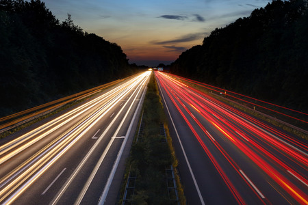 Symbolfoto Autobahn