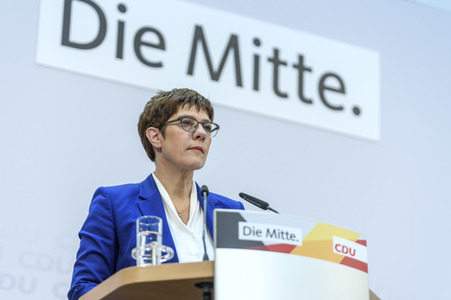 Pressekonferenz mit Annegret Kramp-Karrenbauer in Berlin