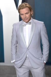 Vanity Fair Oscar Party 2020 in Beverly Hills