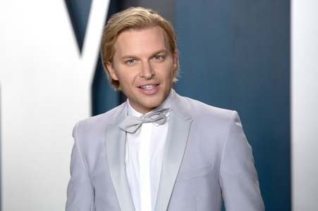 Vanity Fair Oscar Party 2020 in Beverly Hills