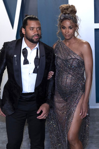 Vanity Fair Oscar Party 2020 in Beverly Hills