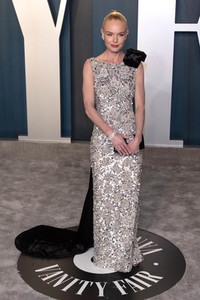 Vanity Fair Oscar Party 2020 in Beverly Hills